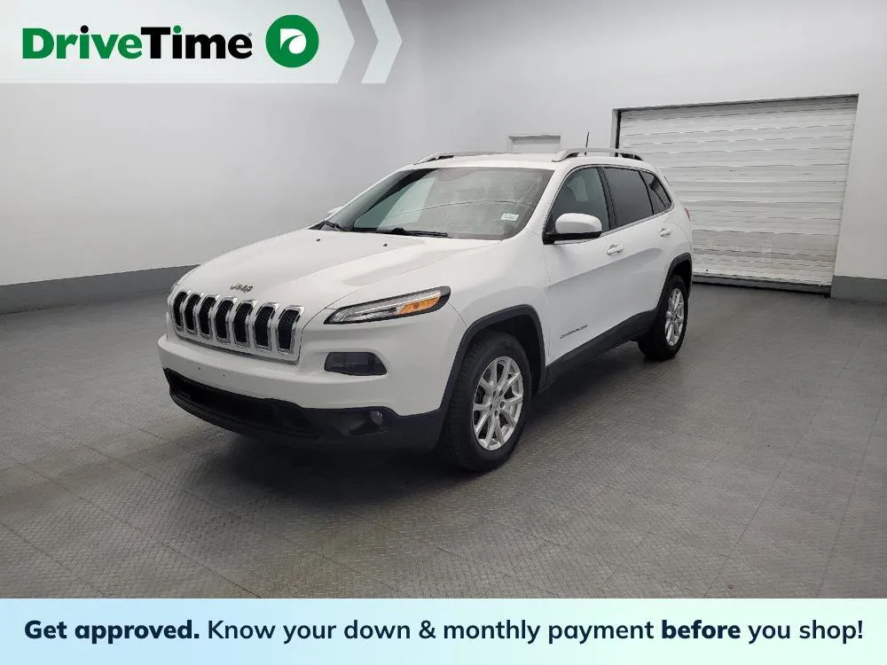 Used 2017 Jeep Cherokee Latitude w/ Safety/Convenience Group