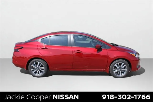 New 2024 Nissan Versa SV w/ Trunk Package