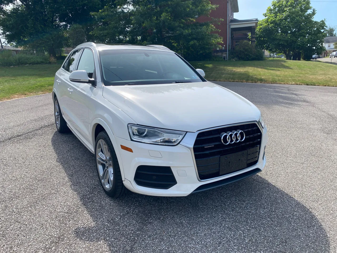 Used 2018 Volkswagen Tiguan S w/ 3rd Row Seat Package