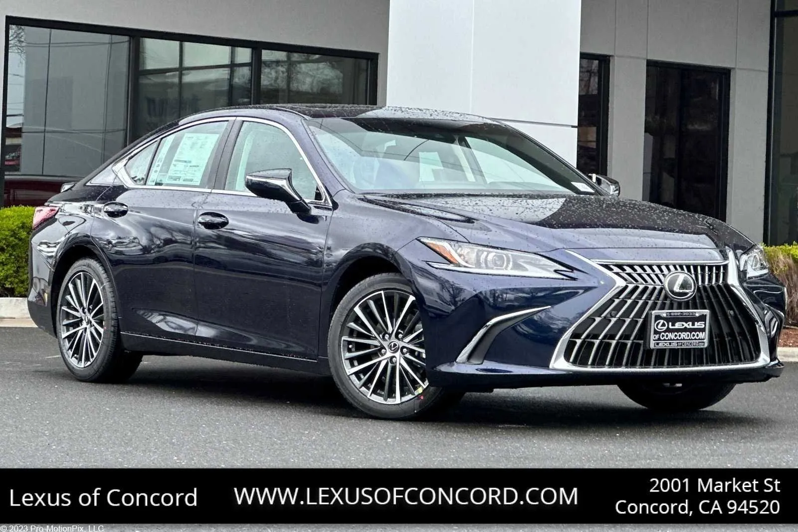 New 2025 Lexus ES 350 w/ Premium Package