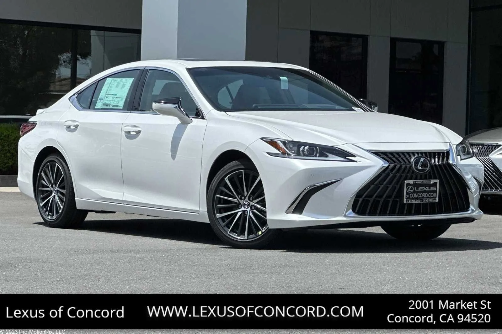 New 2024 Lexus ES 350 w/ Premium Package