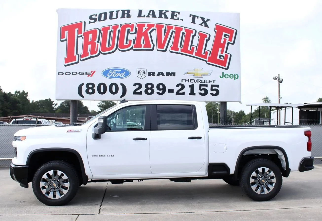 New 2024 Chevrolet Silverado 1500 LT w/ Texas Edition Plus