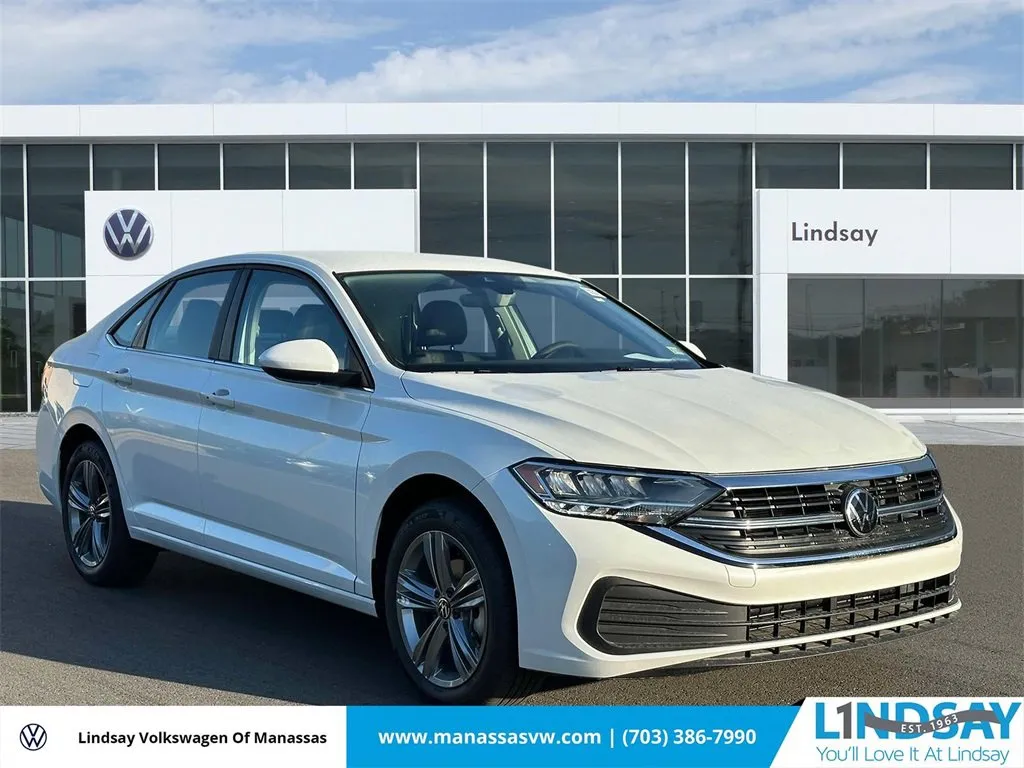 New 2024 Volkswagen Taos S