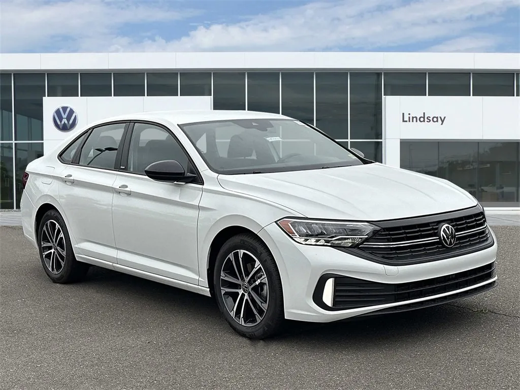 New 2024 Volkswagen Jetta SE
