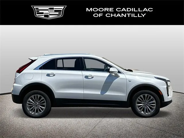 New 2024 Cadillac XT5 Luxury