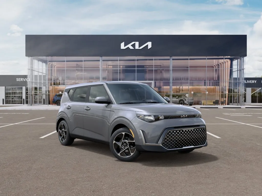 New 2023 Kia Rio S w/ Technology Package