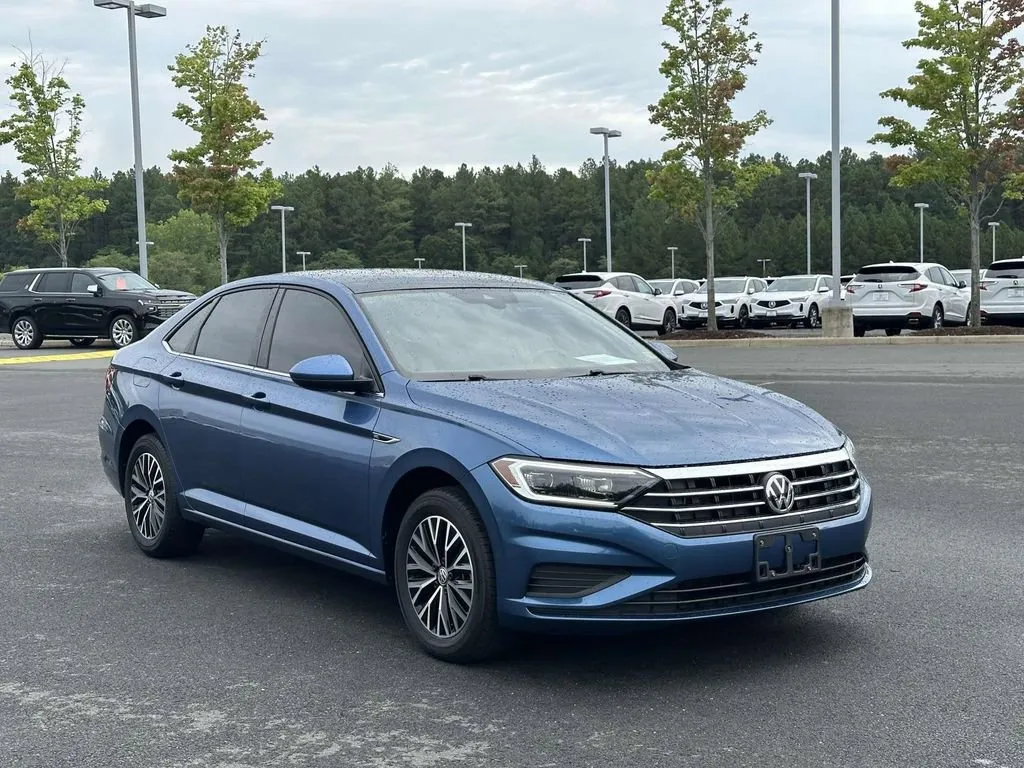 Used 2020 Toyota Camry SE