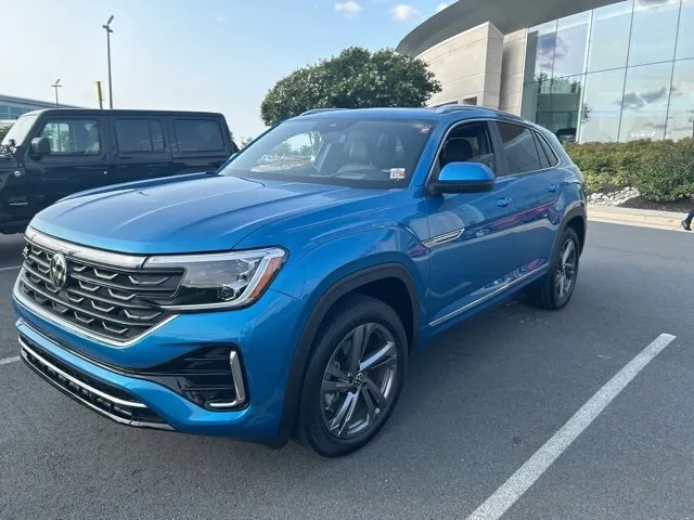 Used 2024 Volkswagen Atlas Cross Sport SEL R-Line