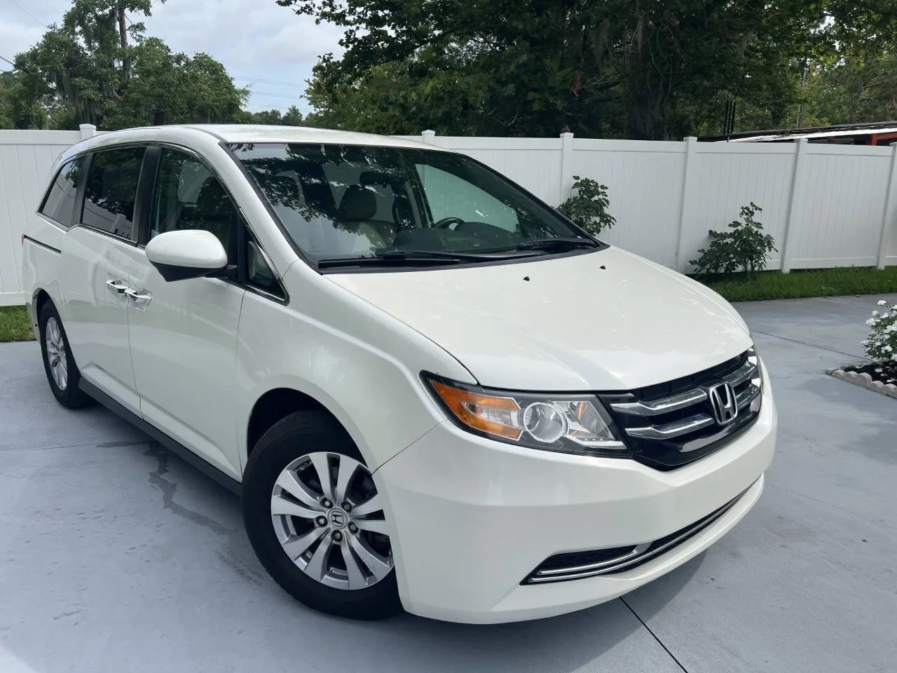 Used 2016 Honda Odyssey SE