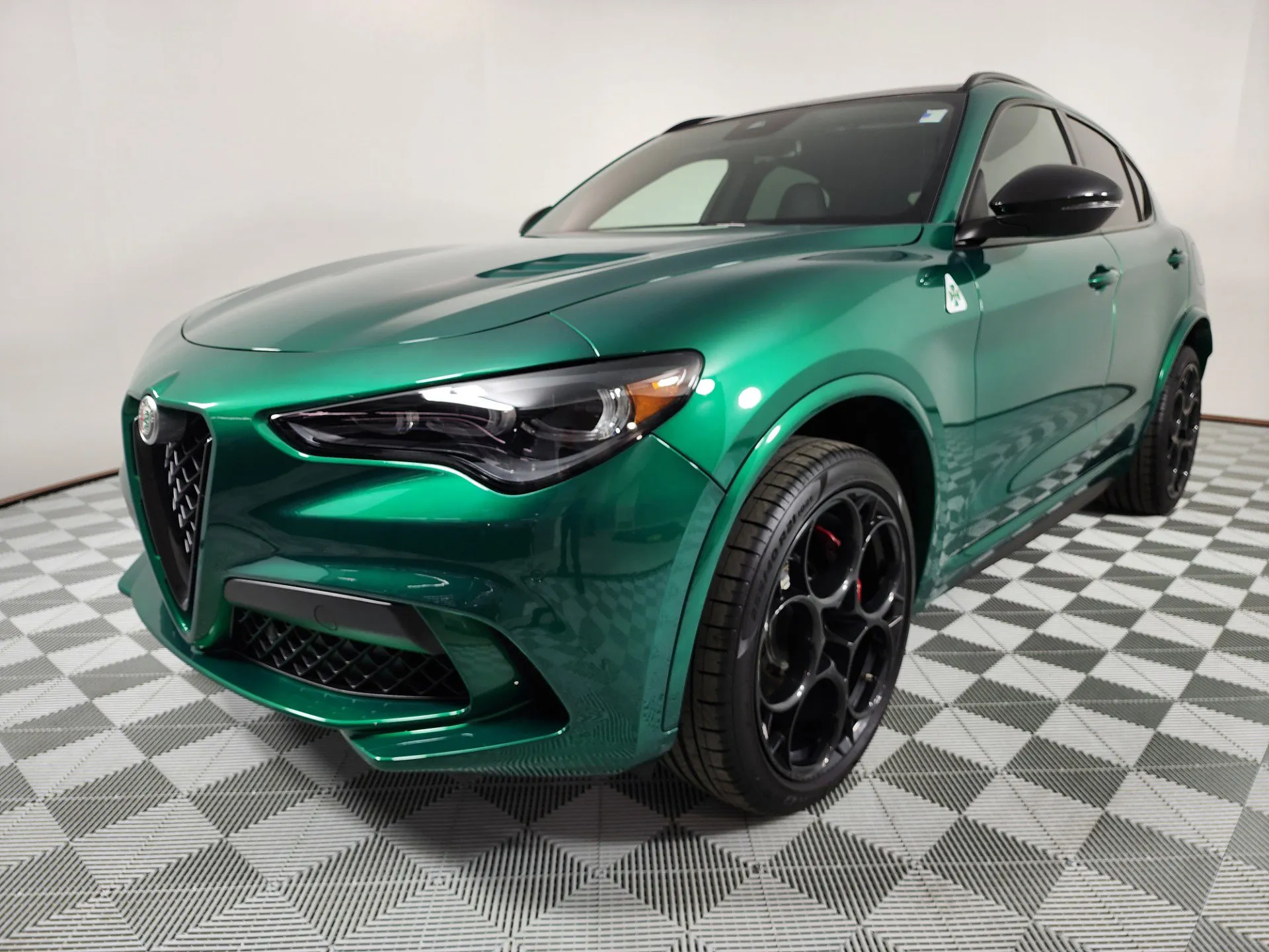 New 2024 Alfa Romeo Stelvio Quadrifoglio