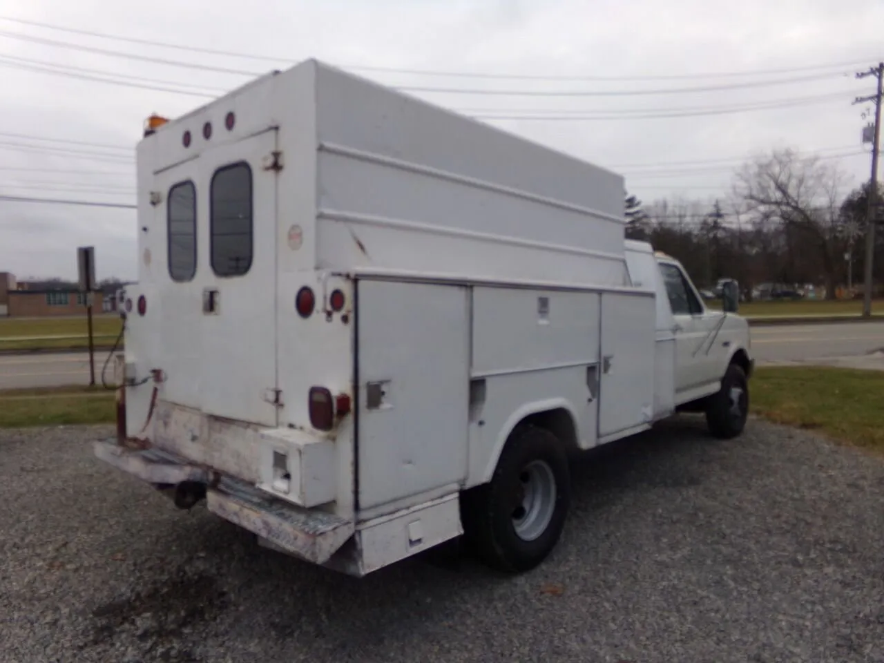 Used 2005 Ford E-350 and Econoline 350 Super Duty Wagon