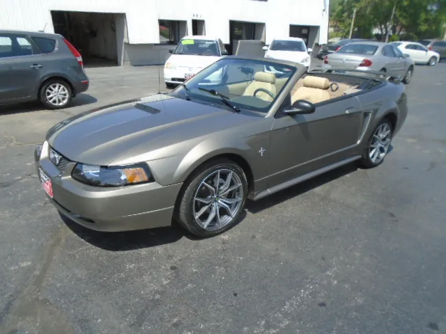 Used 2011 Ford Taurus SEL