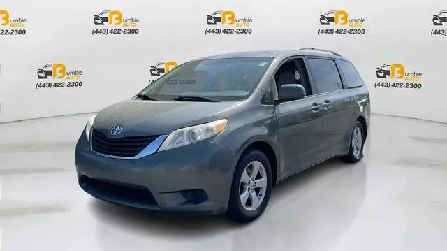 Used 2011 Toyota Sienna LE