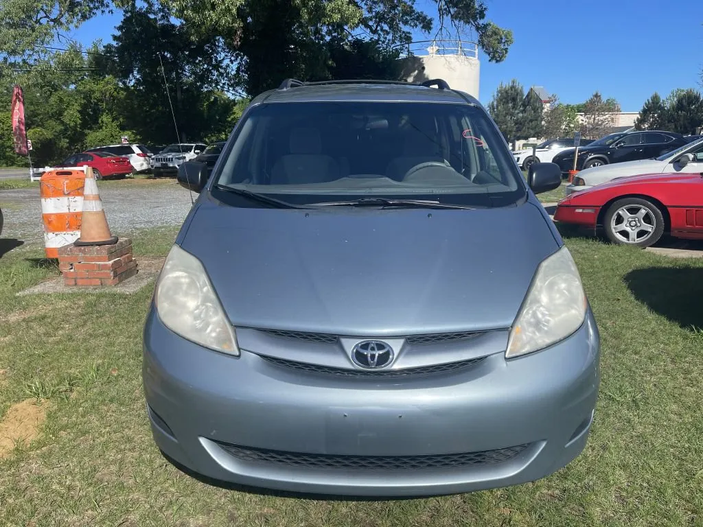 Used 2008 Toyota Sienna LE