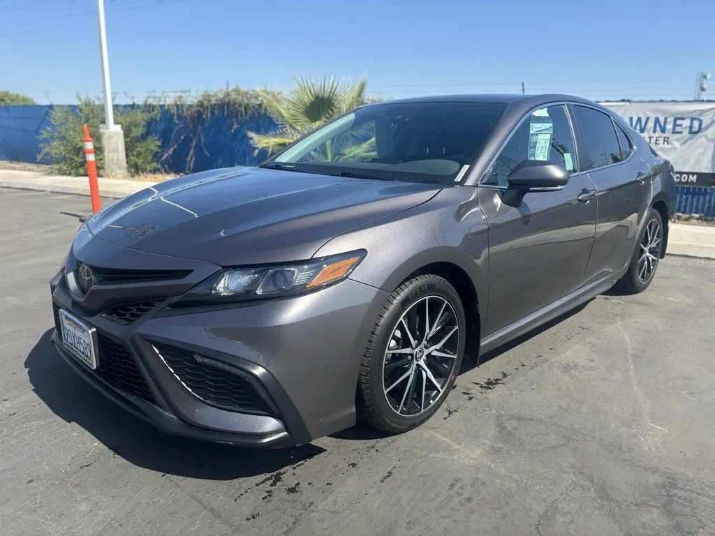 Used 2023 Toyota Camry SE