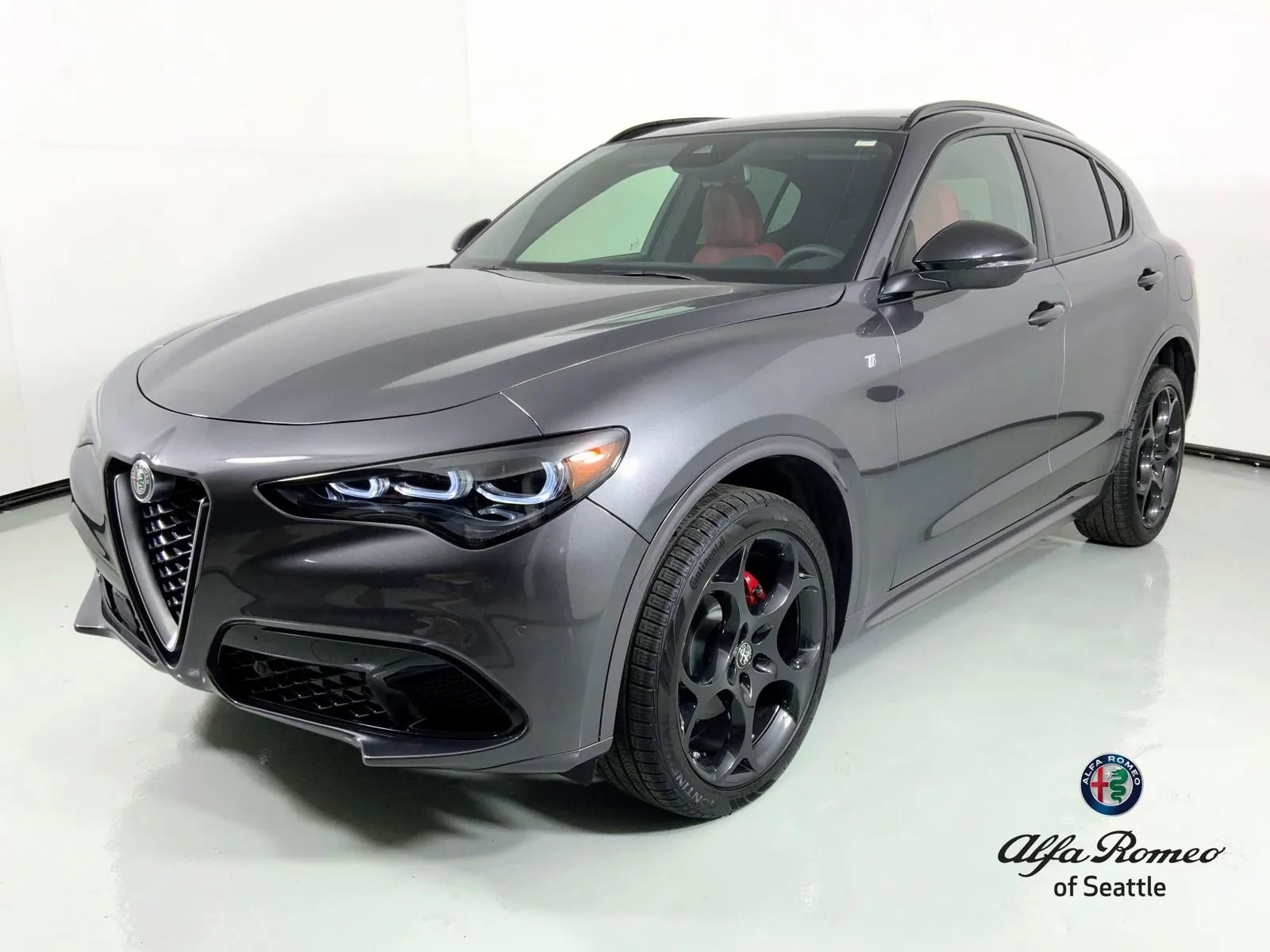 New 2024 Alfa Romeo Stelvio Veloce