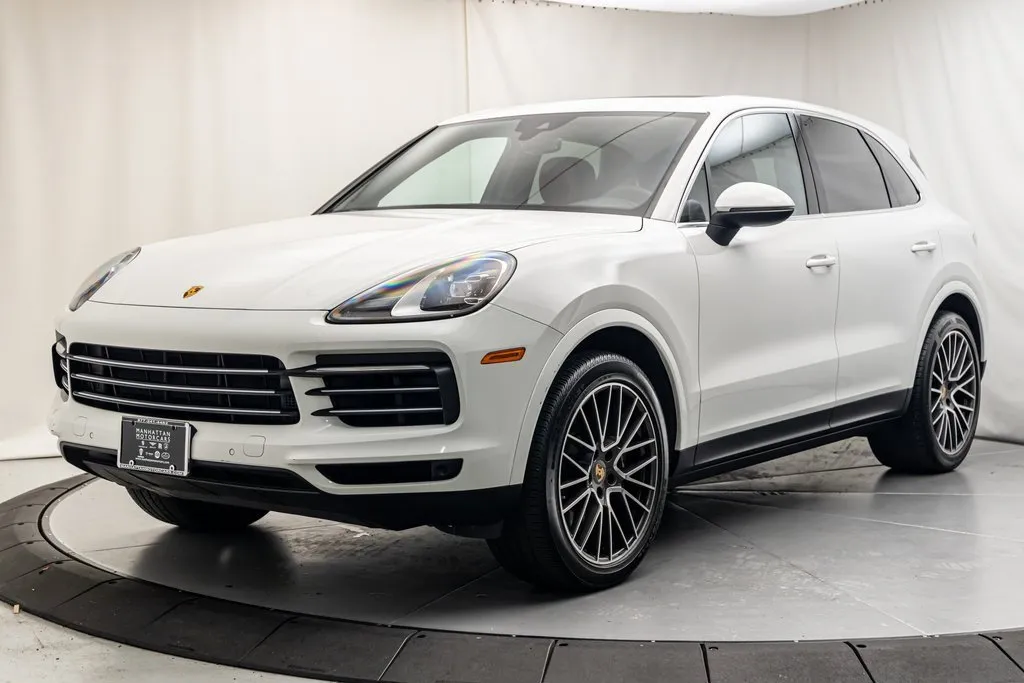 Certified 2024 Porsche Macan