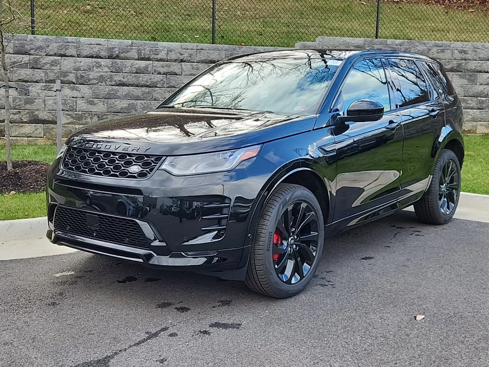 New 2025 Land Rover Discovery Sport S