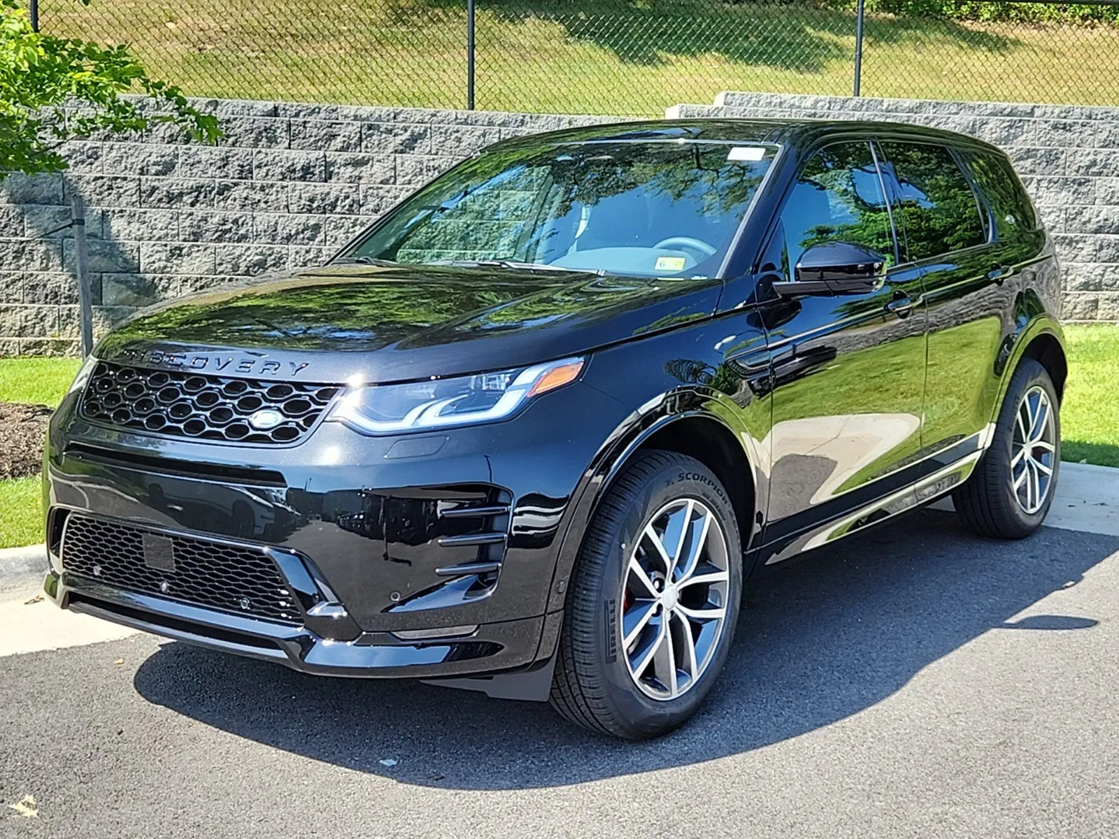 New 2024 Land Rover Discovery Sport S