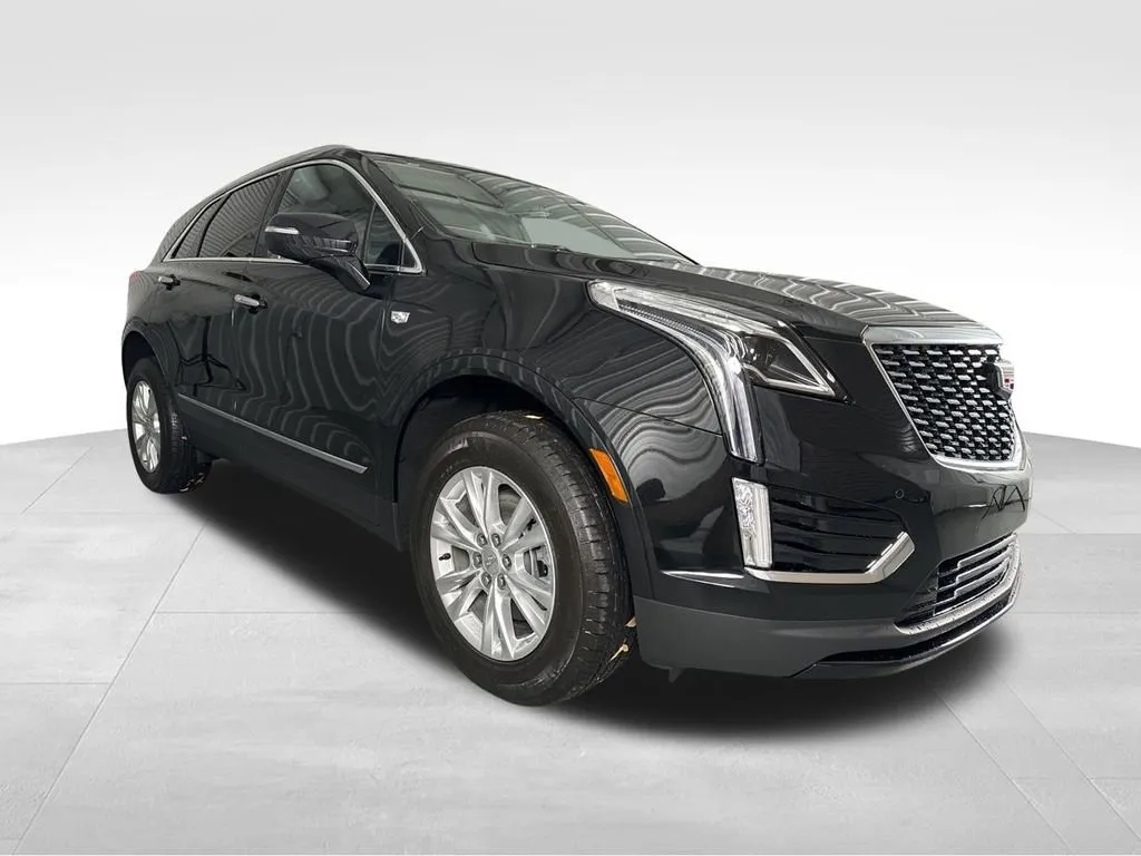 New 2024 Cadillac XT5 Luxury