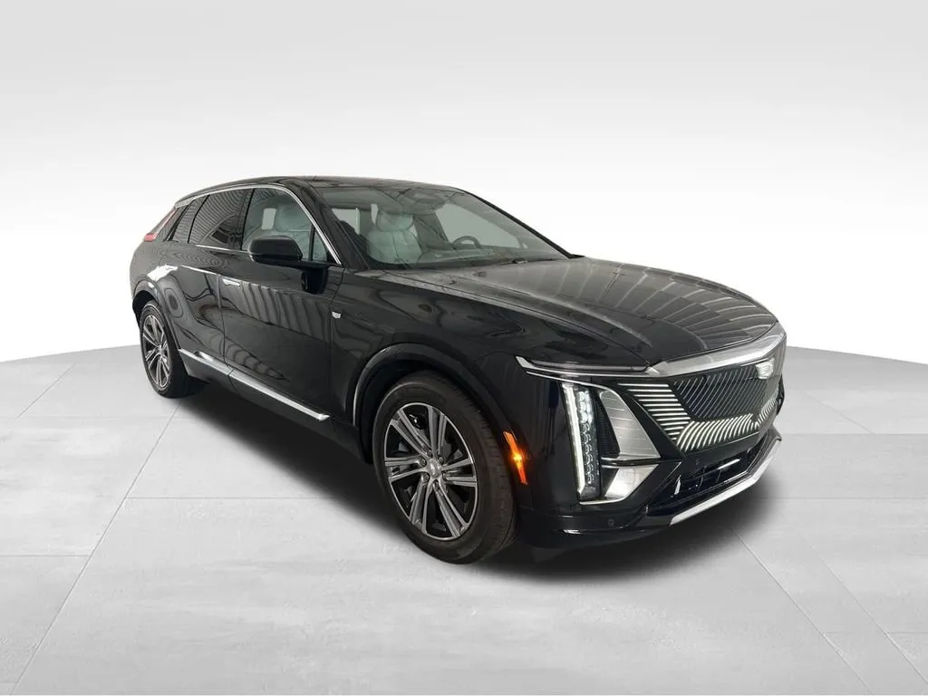 New 2024 Cadillac Lyriq Sport w/ LPO, Floor Liner Package