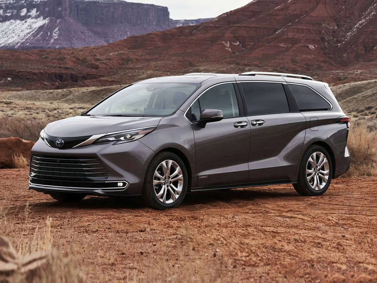 New 2024 Toyota Venza LE