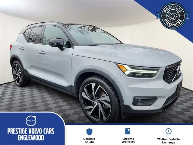 Used 2020 Volvo XC40 T5 R-Design