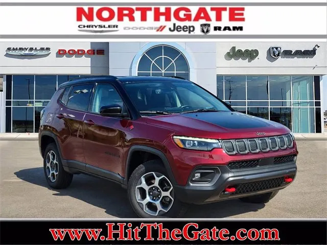 Used 2021 Jeep Cherokee Latitude Lux w/ Sun & Sound Group