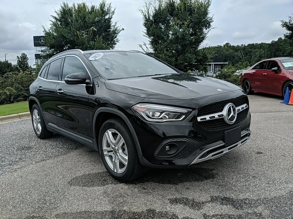 Used 2018 Mercedes-Benz C 300 4MATIC Sedan