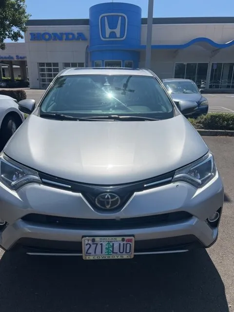 Used 2019 Toyota Avalon XSE