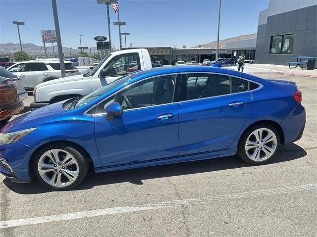 Used 2018 Hyundai Santa Fe Sport w/ 2.4L Tech Package 04