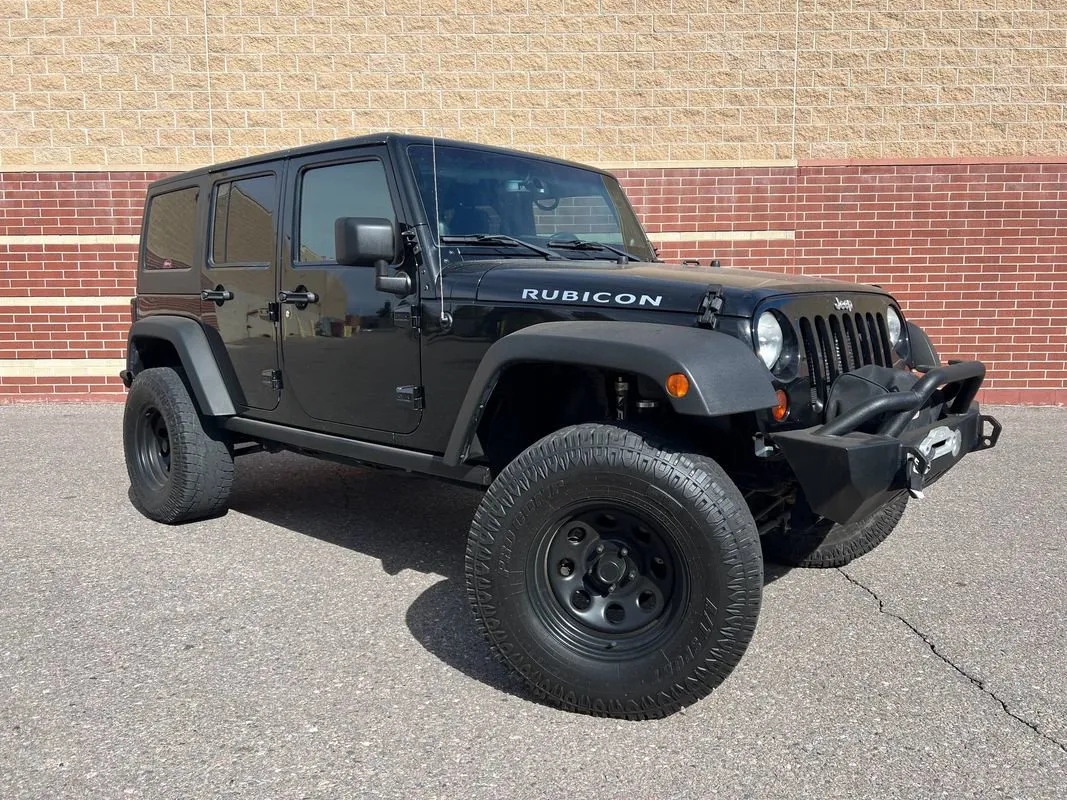 Used 2013 Jeep Wrangler Unlimited Rubicon w/ Connectivity Group