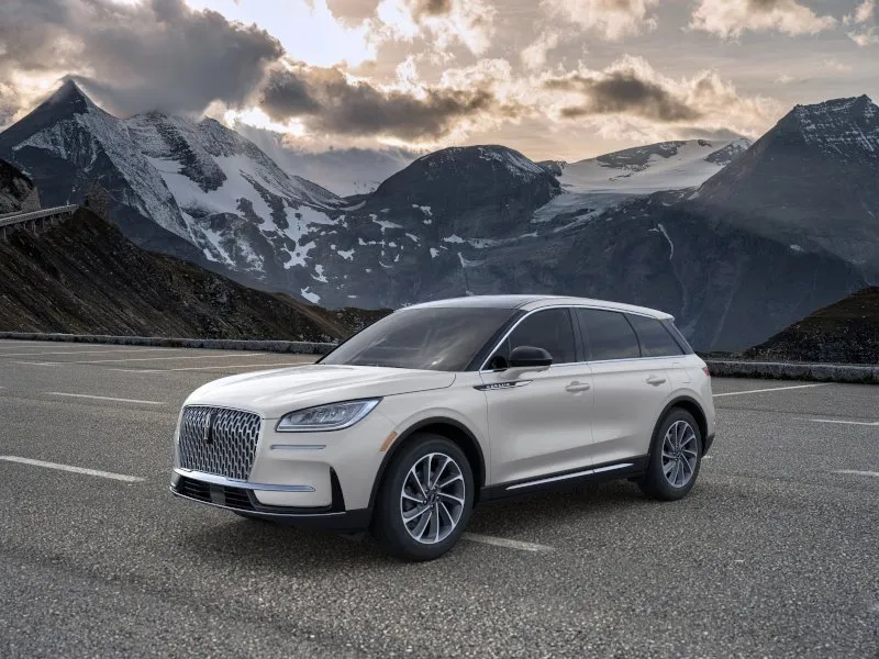 New 2024 Lincoln Corsair AWD w/ Towing Package