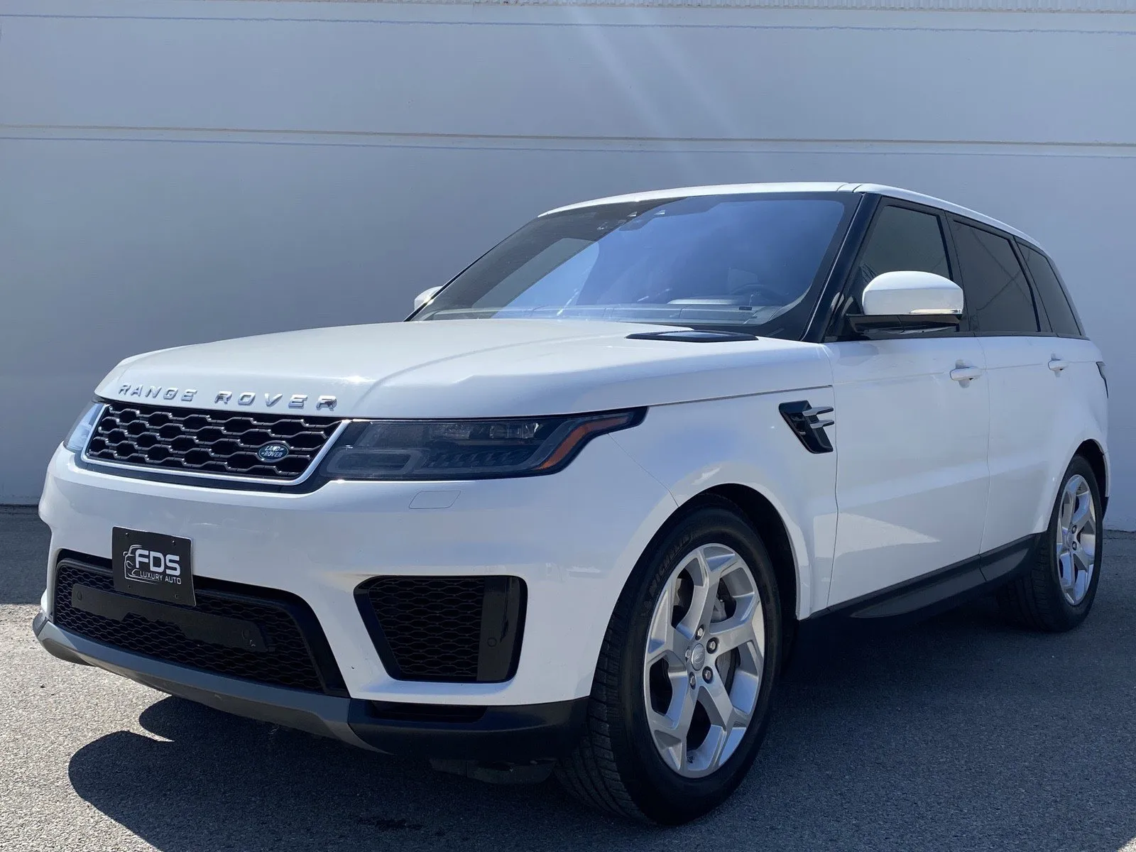 Used 2018 Land Rover Range Rover Sport SE