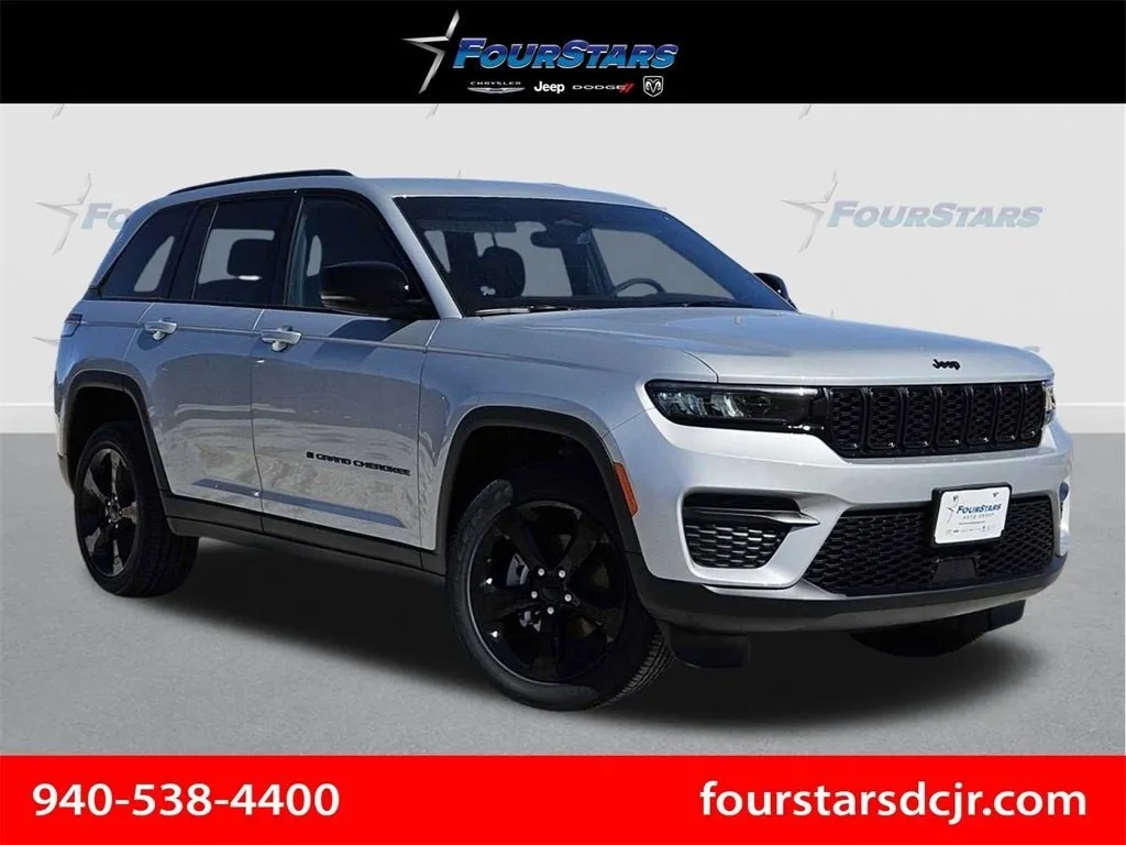 New 2024 Jeep Compass Latitude w/ Sun and Sound Group