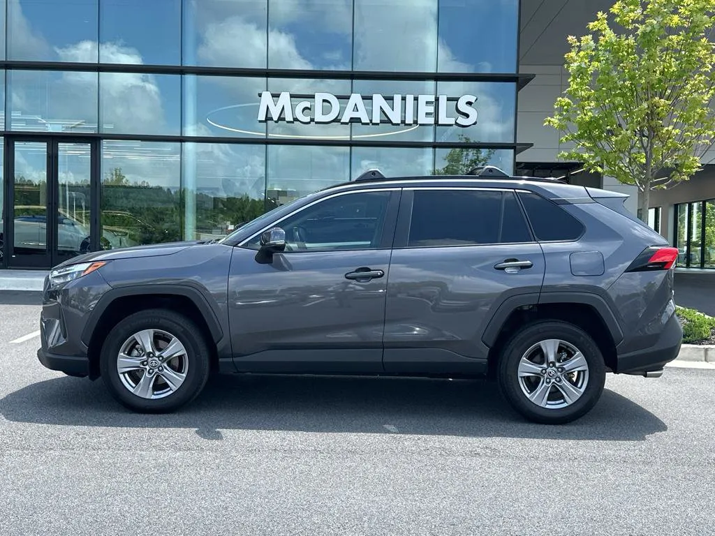 Used 2019 Nissan Rogue SV