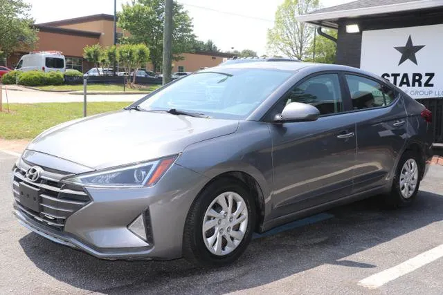 Used 2016 Chrysler 200 Limited w/ Convenience Group