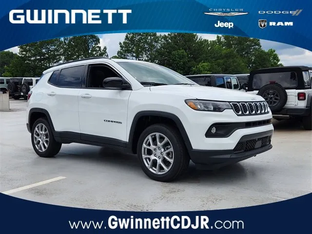 New 2024 Jeep Compass Limited w/ High Altitude Package