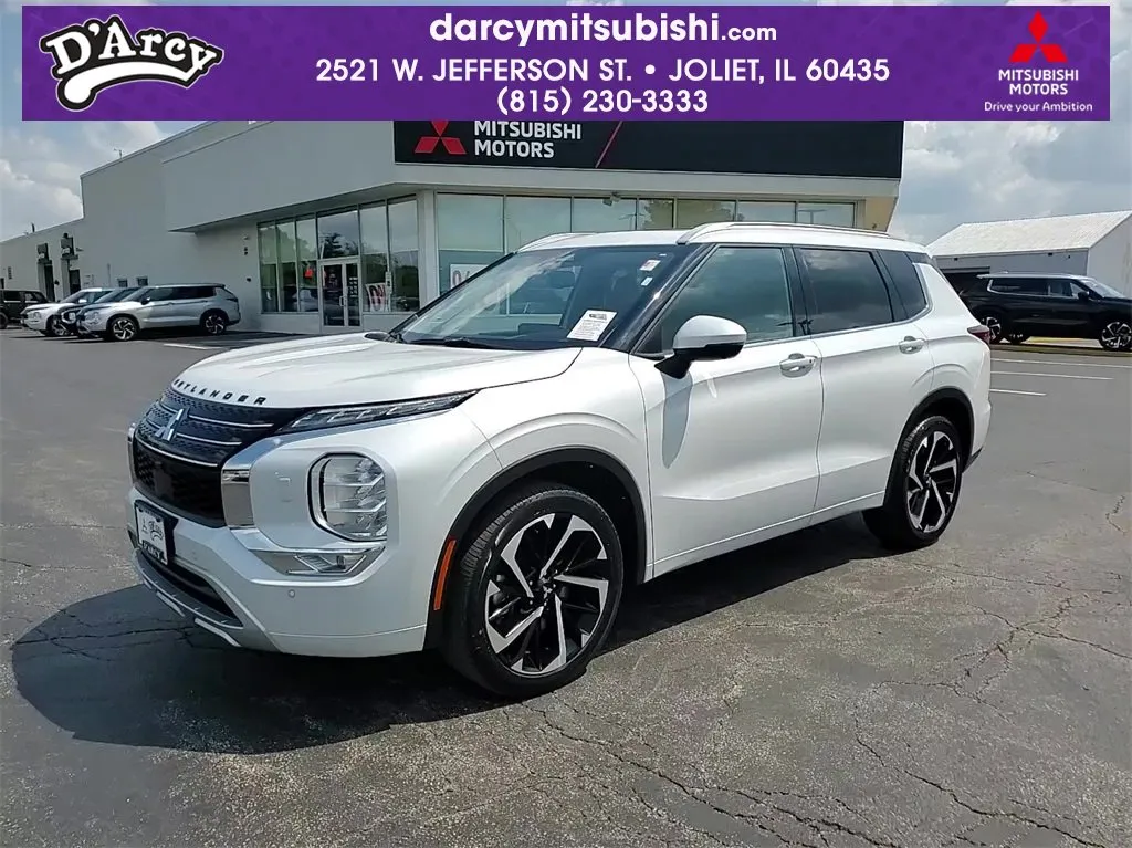 Used 2023 Jeep Cherokee Altitude Lux