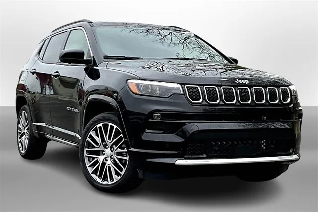New 2024 Jeep Grand Cherokee Limited w/ Black Appearance Package