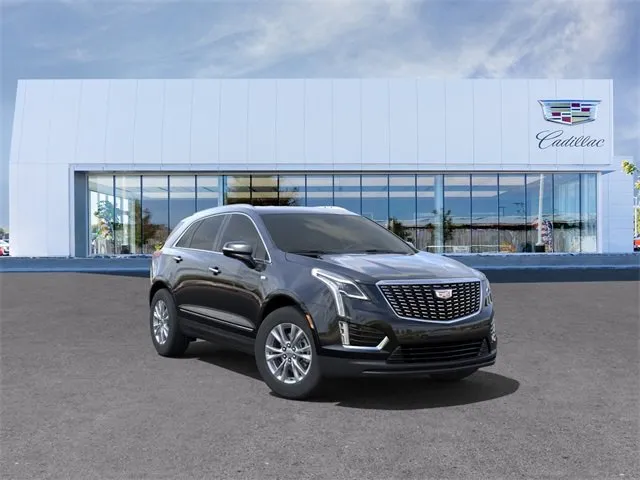 New 2024 Cadillac XT5 Luxury
