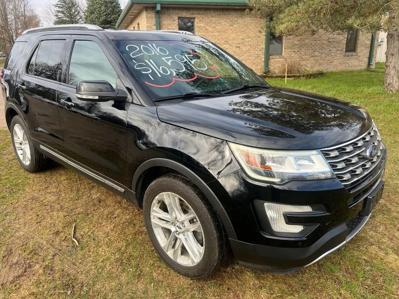 Used 2016 Ford Explorer XLT w/ Equipment Group 202A