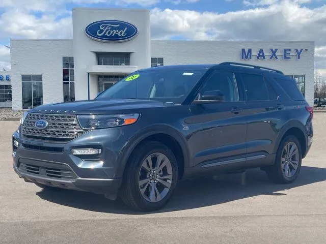 Used 2017 Ford Fusion SE w/ Fusion SE Technology Package
