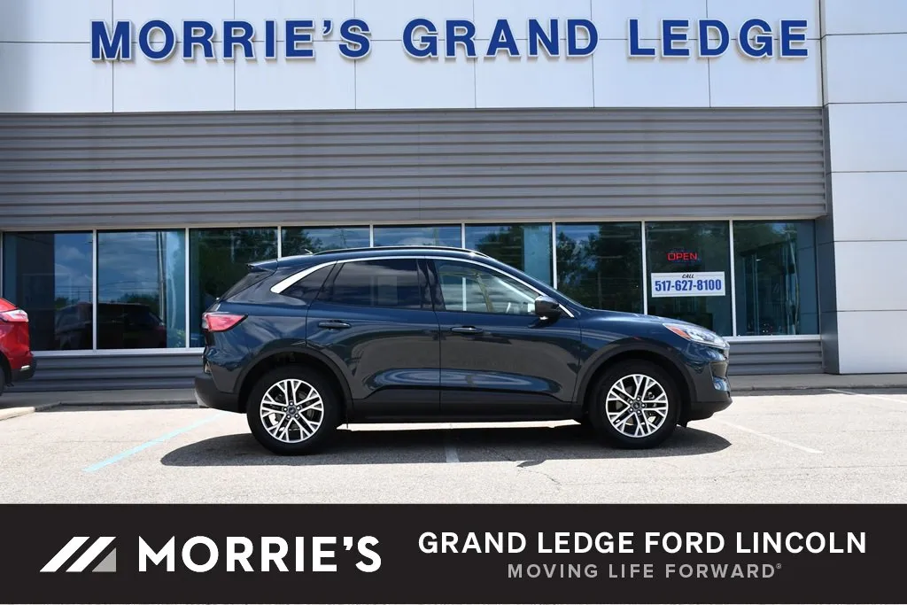 Used 2022 Ford Escape SE w/ Cold Weather Package