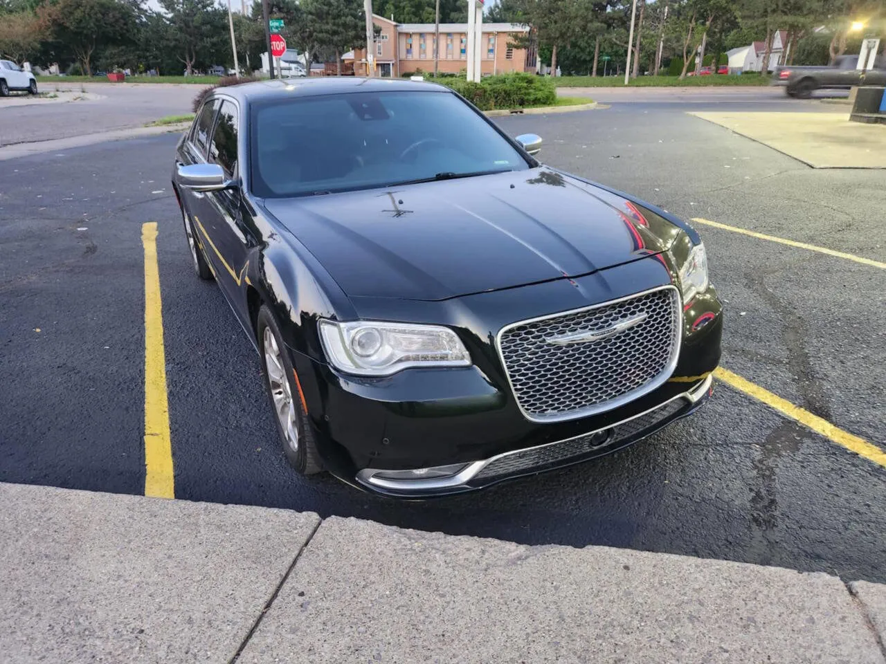 Used 2016 Chrysler 300 C Platinum w/ Safetytec Plus Group