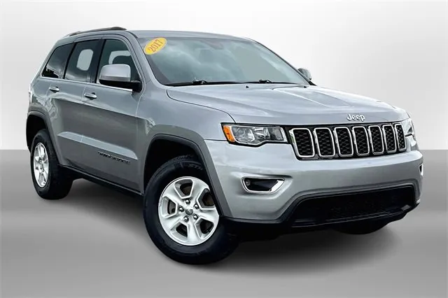 Used 2017 Jeep Grand Cherokee Laredo w/ Quick Order Package 23E