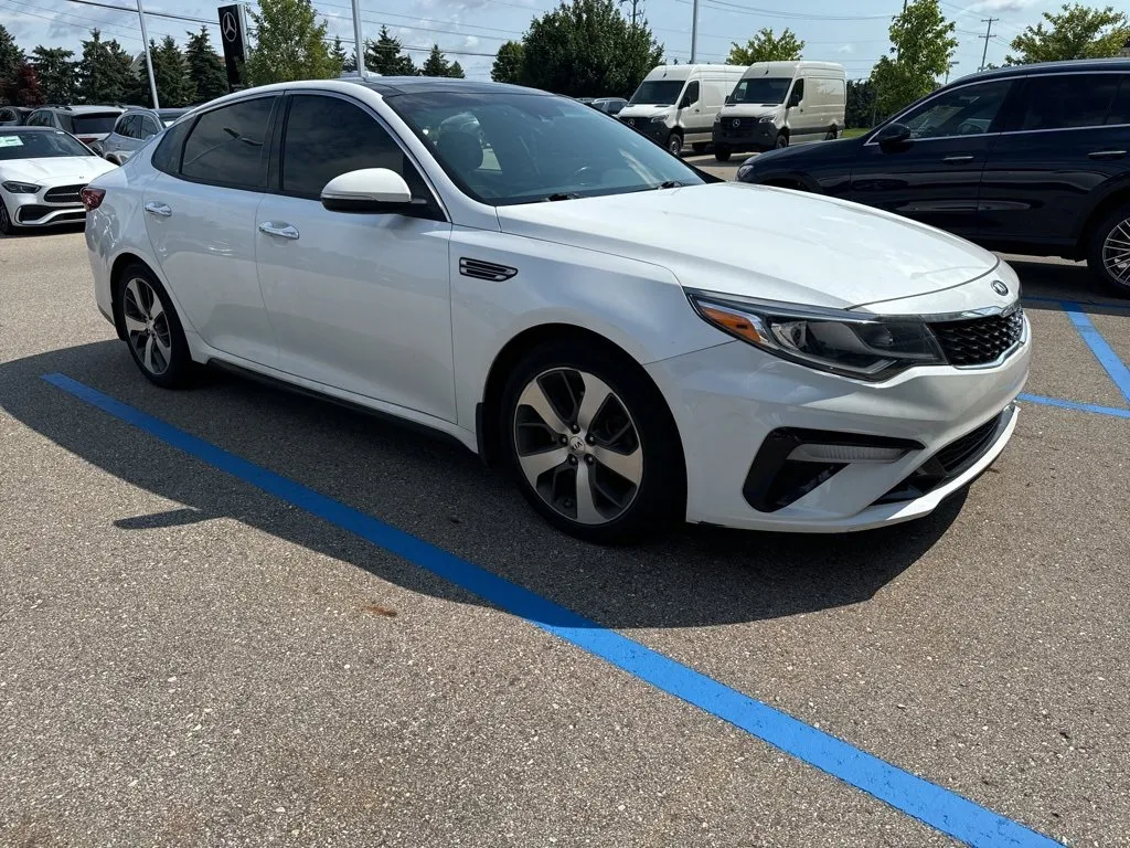 Used 2017 Mercedes-Benz E 300 4MATIC