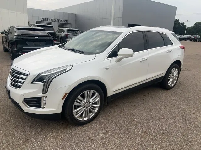 Used 2022 Buick Envision Avenir w/ Technology Package II