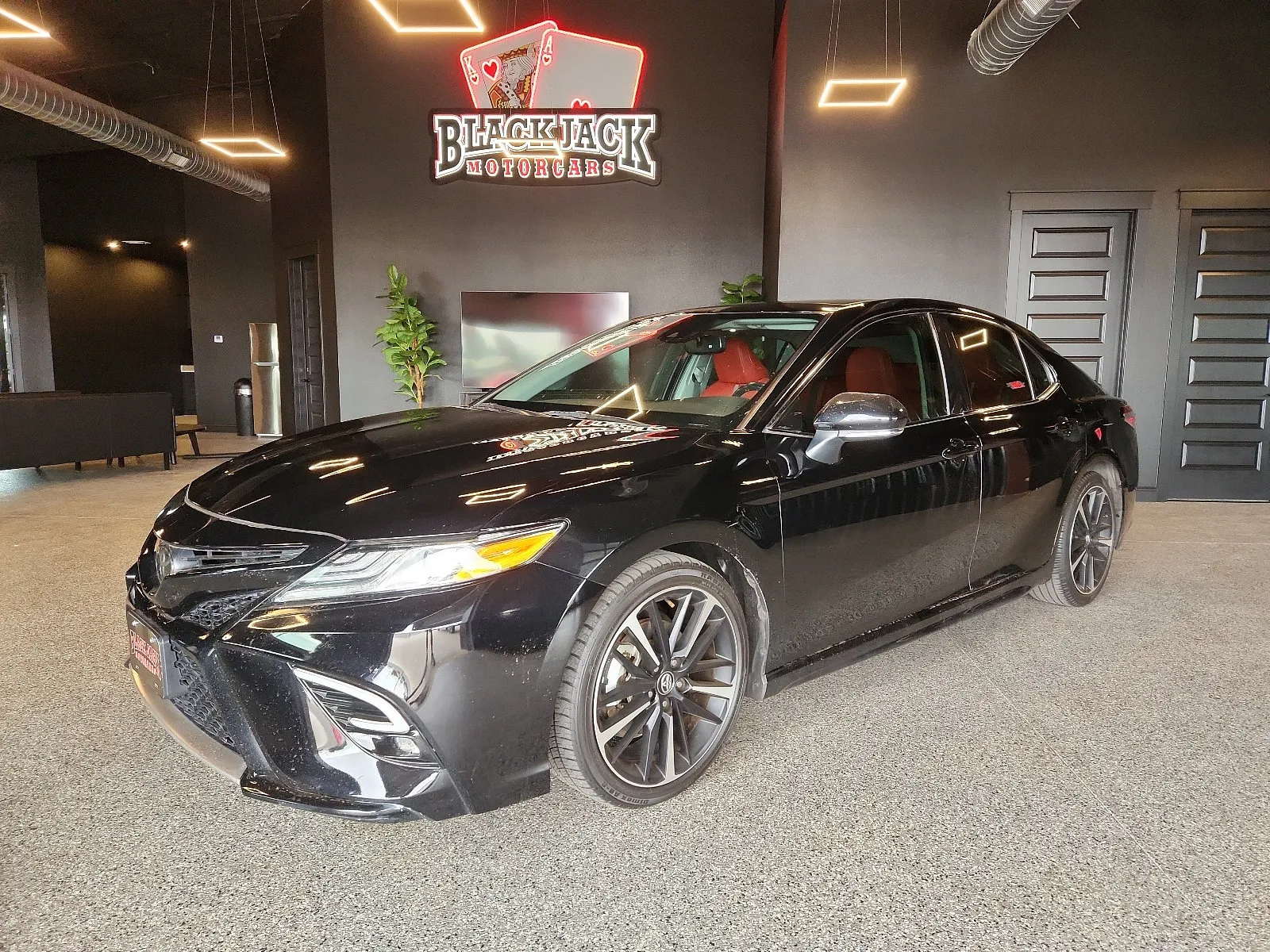 Used 2020 Toyota Camry XSE