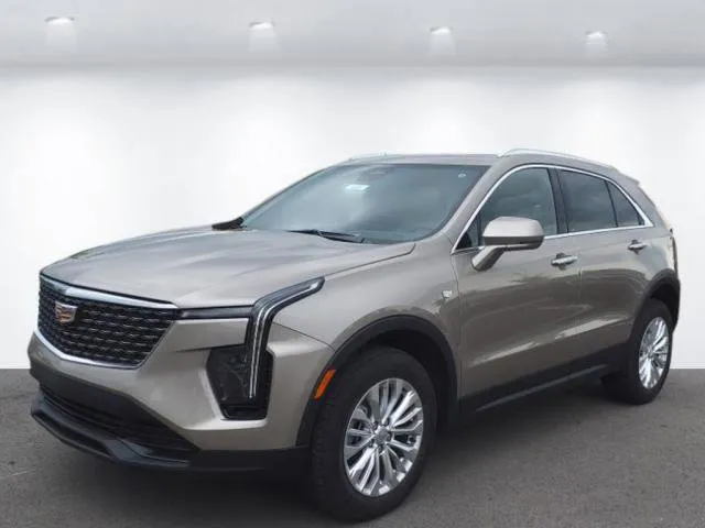 New 2024 Cadillac XT5 Luxury